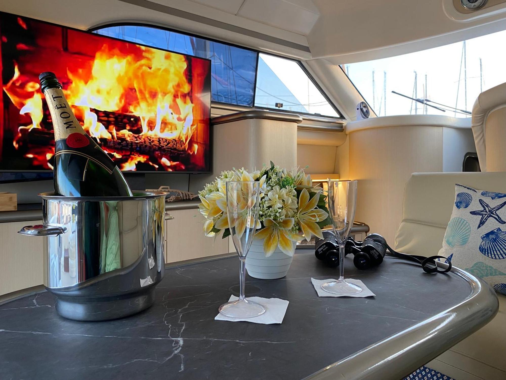 Готель The Valencia Yacht Experience Екстер'єр фото