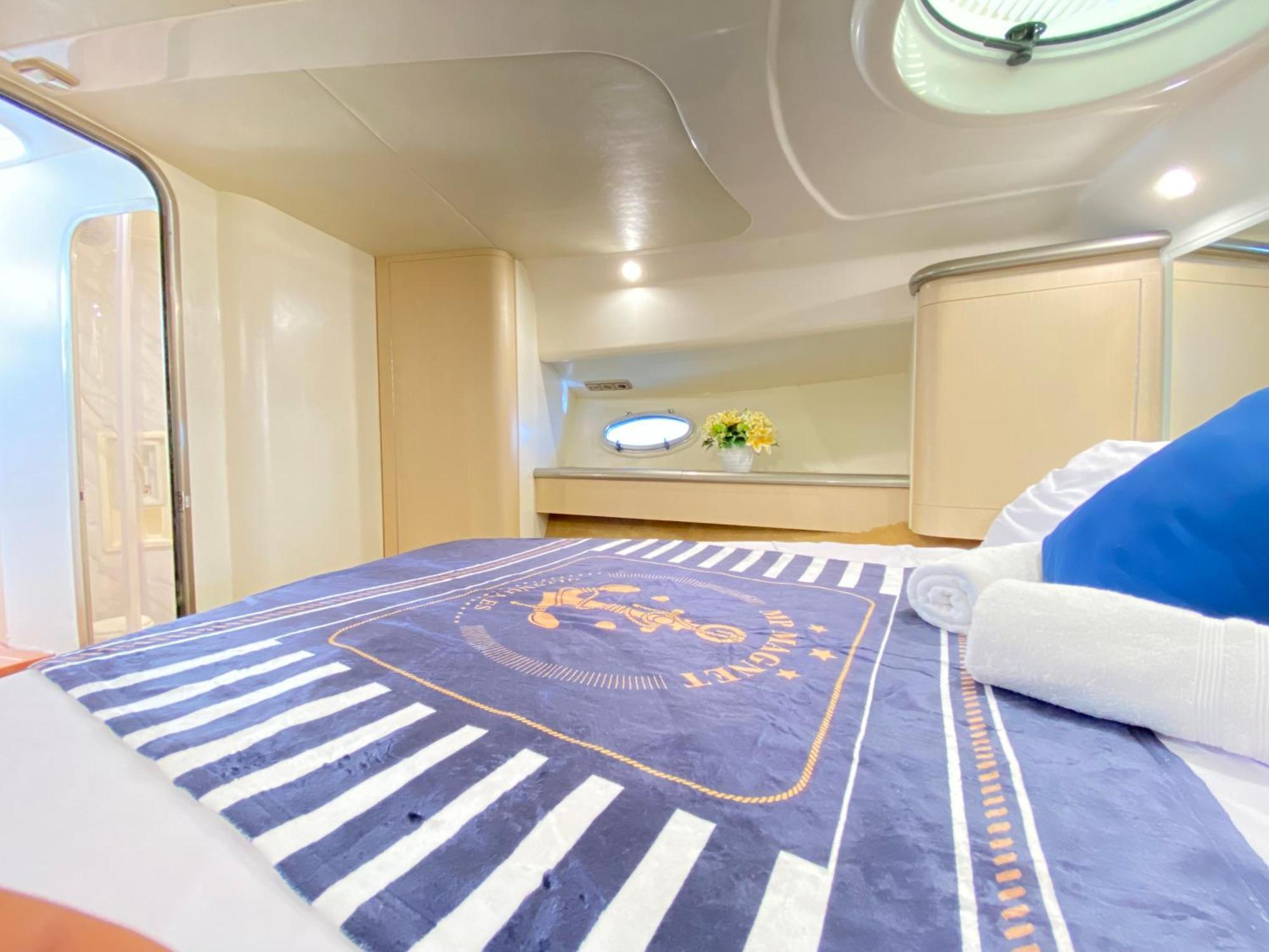 Готель The Valencia Yacht Experience Екстер'єр фото